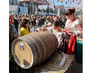 Bilety na spektakl BUŁGARSKIE ŚWIĘTO WINA 2023 - Sarakina Balkan Band - Wrocław - 12-02-2023 Bilety na spektakl BUŁGARSKIE ŚWIĘTO WINA 2023 - Sarakina Balkan Band - Wrocław - 12-02-2023