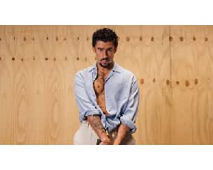 Bad Bunny - DeB&Iacute; TiRAR M&aacute;S FOToS World Tour | Hospitality