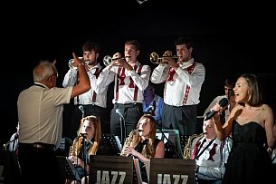 Bilety na koncert Big Band Jazz Combo Volta „Muzyczne metropolie świata” w Warszawie - 14-12-2019